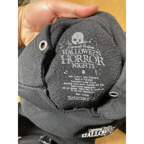 *Distressed* Universal Studios Halloween Horror Nights 2021 Hoodie 19pit2pit - Picture 6 of 8